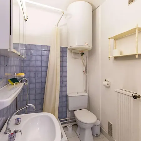 2/3 Pers, Au Coeur De Gourette, Proche Des Pistes Et Commodites - Fr-1-400-17 *