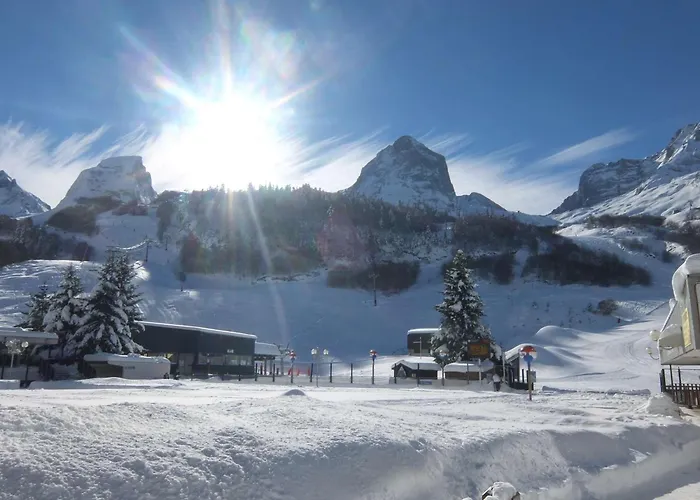 2/3 Pers, Au Cœur De Gourette, Proche Des Pistes Et Commodités - Fr-1-400-17 * Gourette